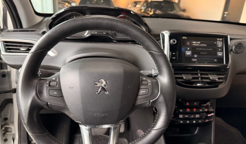 
								Peugeot 2008 1.2 PureTech 110 ch – Automatique, DAB, Toit panoramique, LED full									