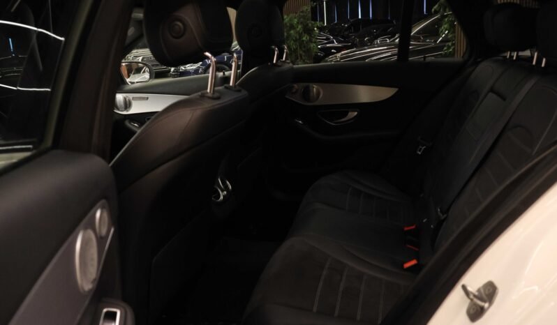 
								Mercedes-Benz C 220 d 4MATIC AMG | Burmester | Pano | Pack Nuit | Attelage | Facelift full									