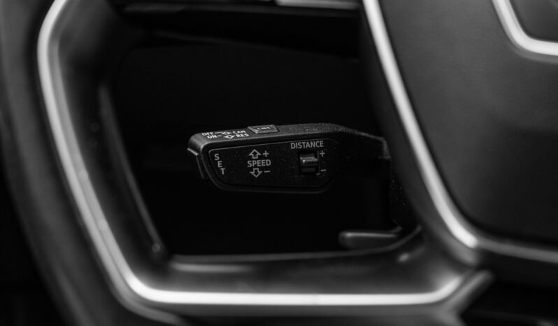 
								Audi e-tron 55 quattro Black Optics – ACC, Caméra, Cuir, Climatisation, Norvégien, Attelage full									