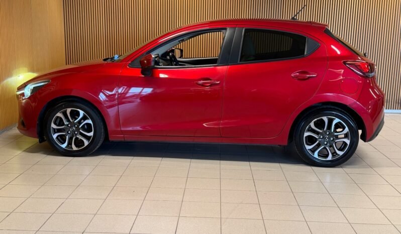 
								Mazda 2 1.5 Skyactiv-G 90 ch | Navigation | Régulateur de vitesse | Cuir | Boîte manuelle | S+V full									