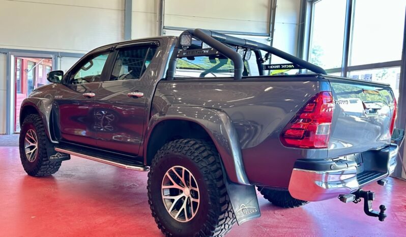 
								Toyota Hilux Arctic Trucks AT37 2018 full									