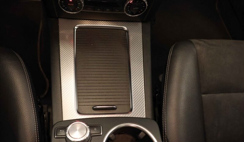 
								Mercedes-Benz GLK 220 CDI 4MATIC AMG | 170 ch | Cuir | Mémoire | Attelage | Navigation | Bluetooth full									