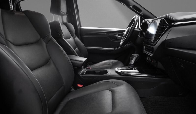 
								Isuzu D-Max 1.9 Double Cab Black Edition de 2021 full									