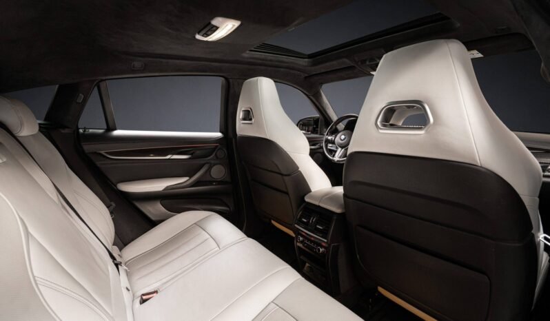 
								BMW X6 M 575 ch | V8 4.4 Bi-Turbo | HUD | Harman Kardon | Toit ouvrant | 360° | Mémoire | Caméra | Cuir full									
