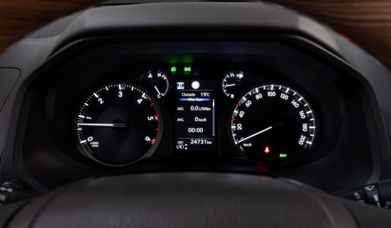 
								Toyota Land Cruiser 2.8 D-4D 204 ch GX | 7 places | Pack Noir | 360° | Cuir | Toit panoramique full									
