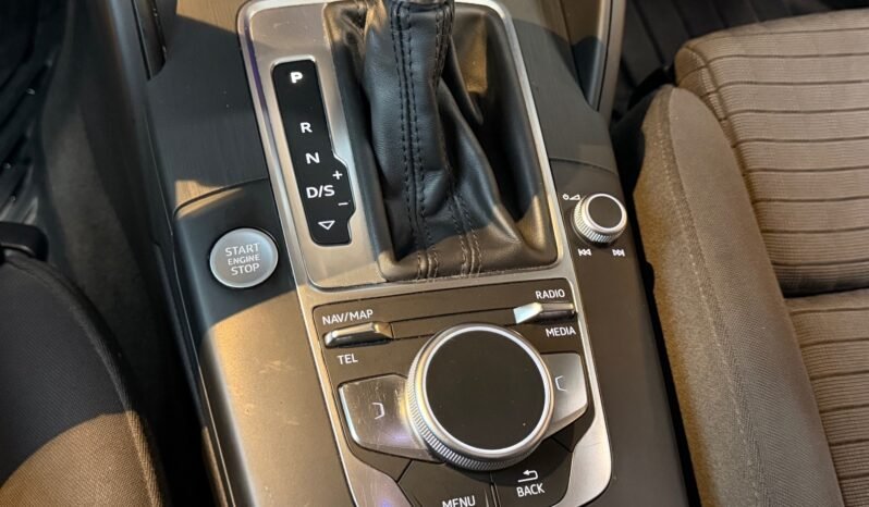 
								Audi A3 e-tron 258 ch – Facelift – Navi – Virtual – Panorama – LED full									