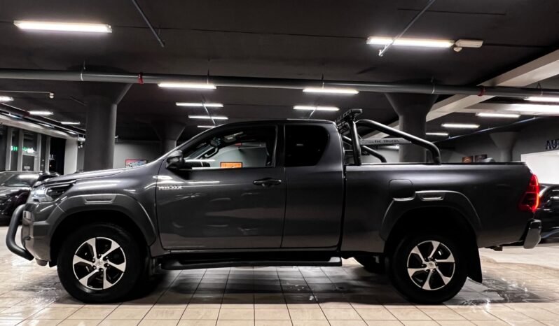 
								Toyota Hilux 2.8D – 204 ch – 4WD – Arctic Trucks – Barre LED 1000 m full									