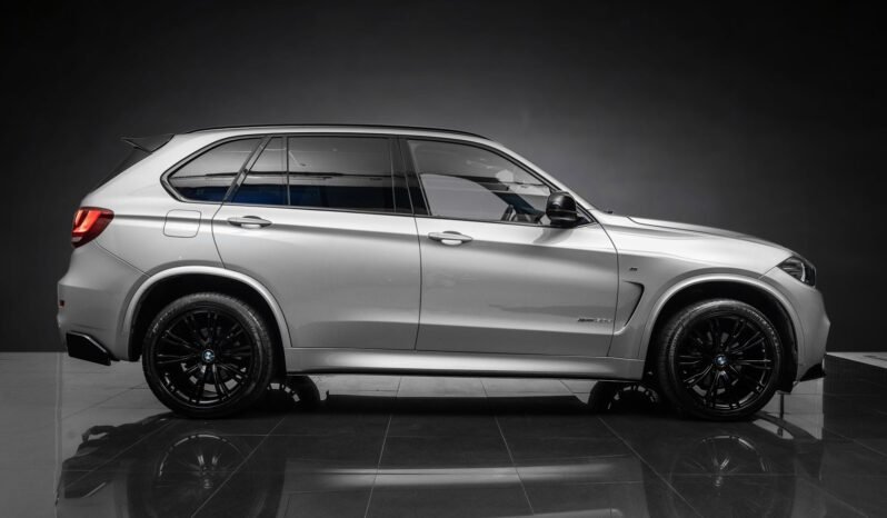 
								BMW X5 30d 258HK M-Sport, Affichage tête haute, Harman Kardon, toit panoramique, Webasto, HFest full									