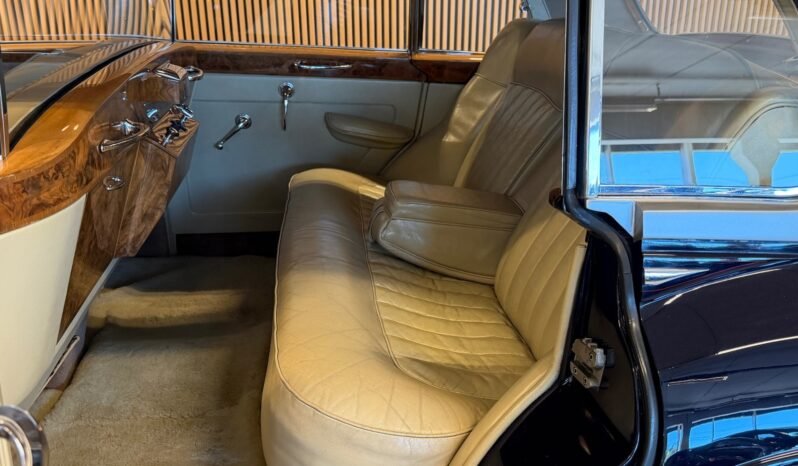 
								Rolls-Royce Silver Cloud I Long Wheelbase — 1959 full									