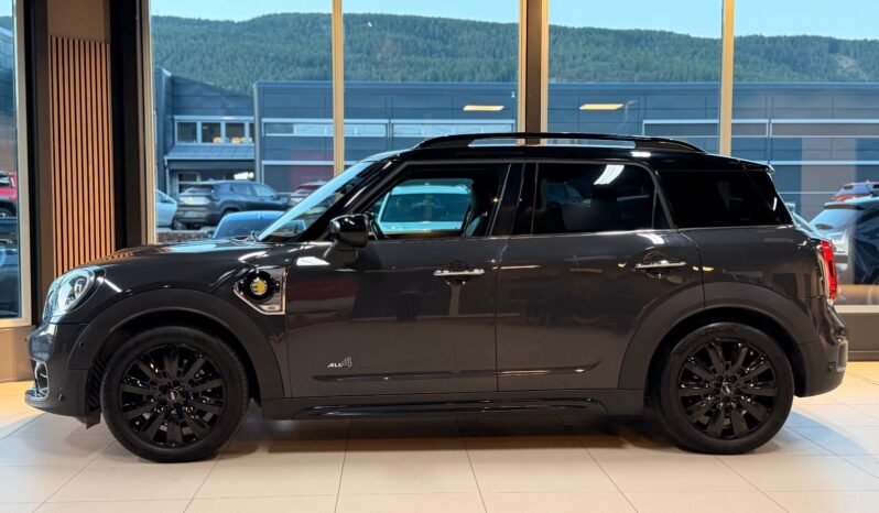 
								MINI Countryman Cooper SE ALL4 MAXIMIZE – H/K – CUIR – ACC – CAMÉRA – LED full									