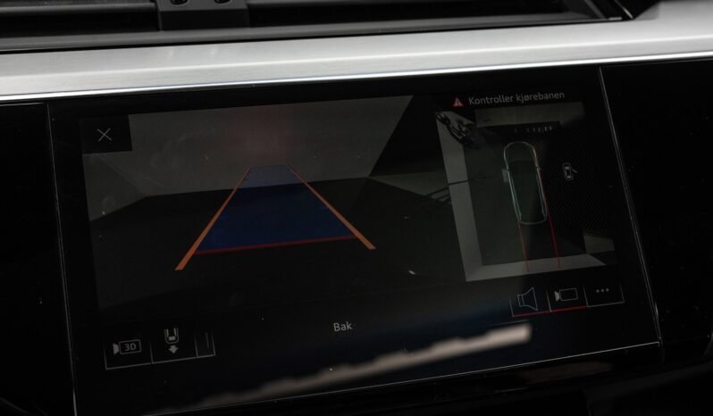 
								Audi e-tron 55 S-LINE Black Optics, B&O, ACC, 360 g, Panoramique, Matrix, Montage H full									