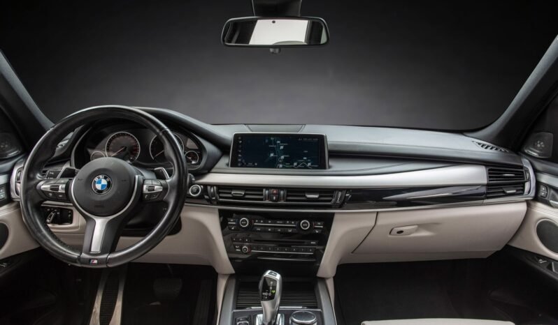
								BMW X5 xDrive40e M-Sport — 2017 full									