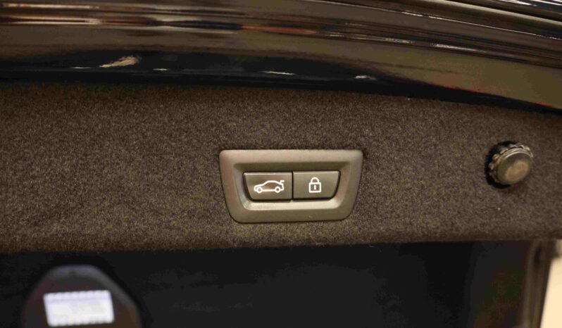 
								BMW 740Le xDrive iPerformance M Sport | HUD | ACC | Soft-Close | Pano | Laser | B&W full									