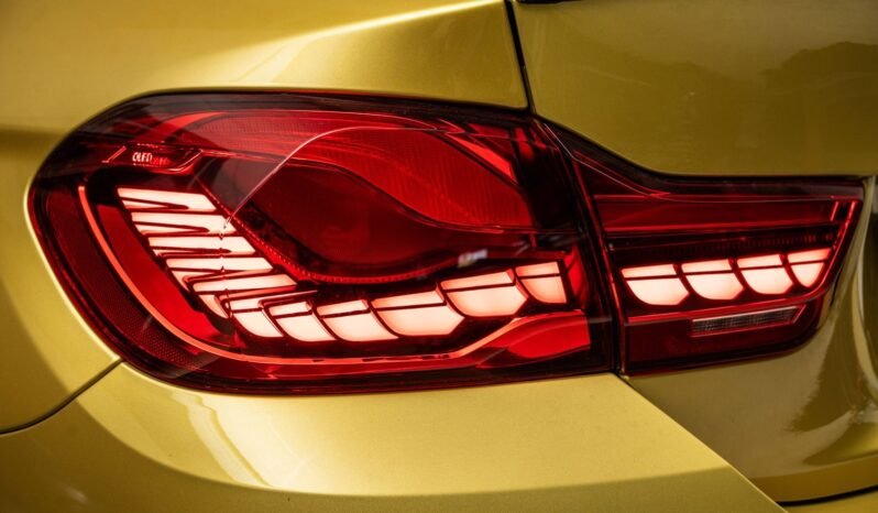 
								BMW M4 Competition 450 ch DKG – Carbone – Cuir – Harman Kardon – Affichage tête haute – Toit ouvrant full									