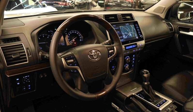 
								Toyota Land Cruiser GX 2.8 D-4D 204 ch | 4×4 | Black Pack | Suspension pneumatique | JBL | ACC | 360° | Garantie 10 ans full									