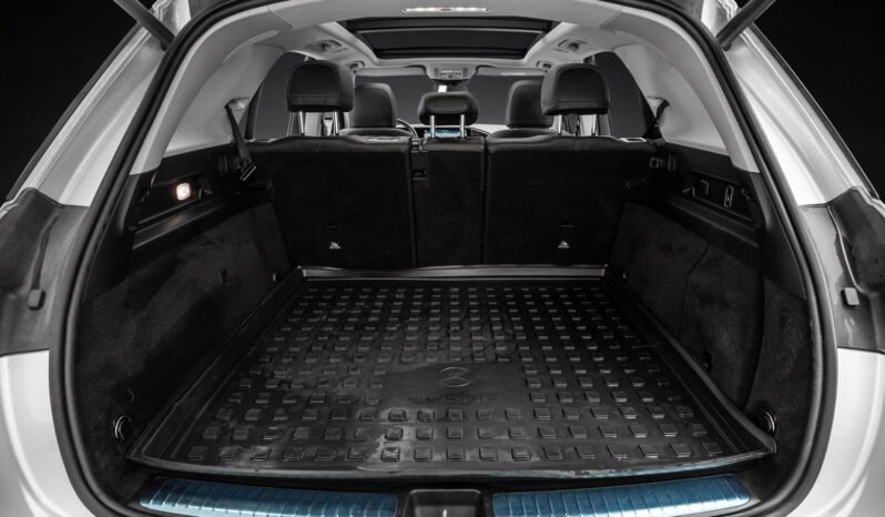 
								Mercedes-Benz GLE 350 de 4MATIC AMG Line / 2x AMG / Affichage tête haute / Premium+ / Burmester / Toit panoramique / Night Package / Hybride rechargeable / Norvégien full									