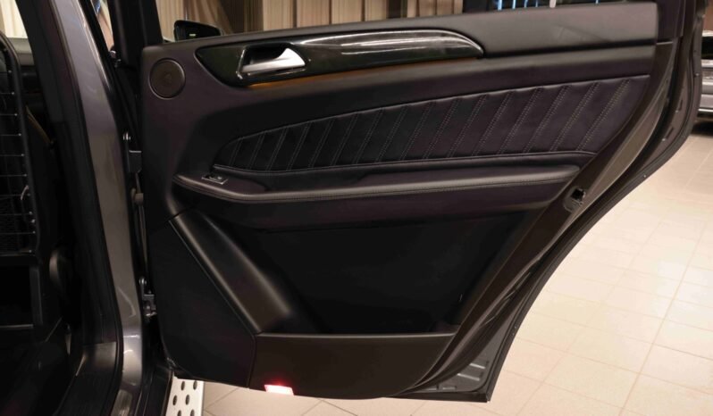 
								Mercedes-Benz GLS 350d 4MATIC AMG | 258 ch | ACC | Harman Kardon | 360° | Pano | Cuir | Crochet full									