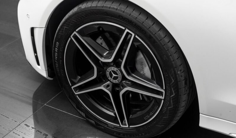 
								Mercedes-Benz C 300 2x AMG, 360°, Distronic, Burmester, Cuir, Toit panoramique, Pack Nuit full									