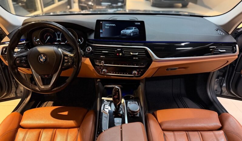 
								BMW 530e SPORT LINE – 360° – HARMAN KARDON – CUIR – TOIT OUVRANT – DIRECTION ARRIÈRE full									