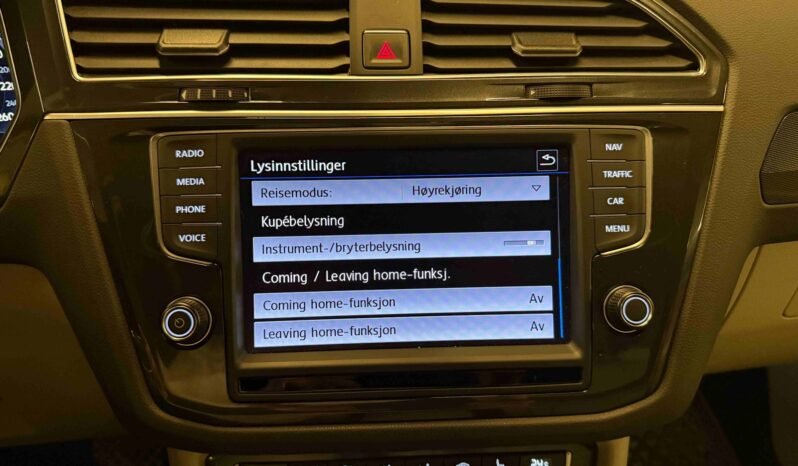 
								Volkswagen Tiguan 1.4 TSI 150 ch 4MOTION DSG | Cuir | Mémoire | Crochet | Webasto | Caméra | Navigation full									