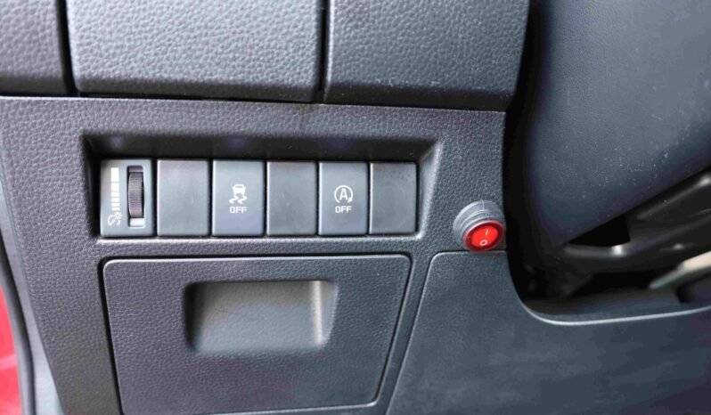 
								ISUZU D-MAX AT35 4×4 — 163 CH full									