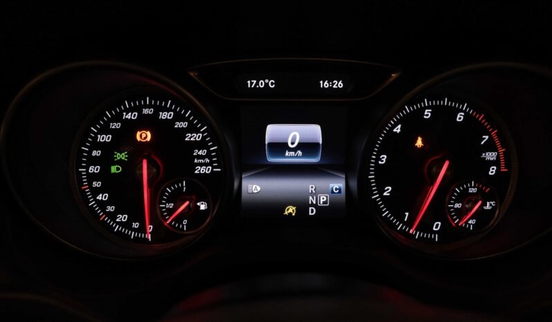 
								Mercedes-Benz GLA 220 4MATIC | 184 ch | LED | Caméra de recul | DAB | Navigation | Keyless | Crochet d’attelage full									