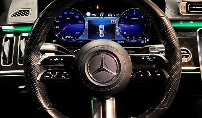
								Mercedes-Benz S 350 d 4MATIC – 4 roues directrices – Massage – Très bien équipé full									