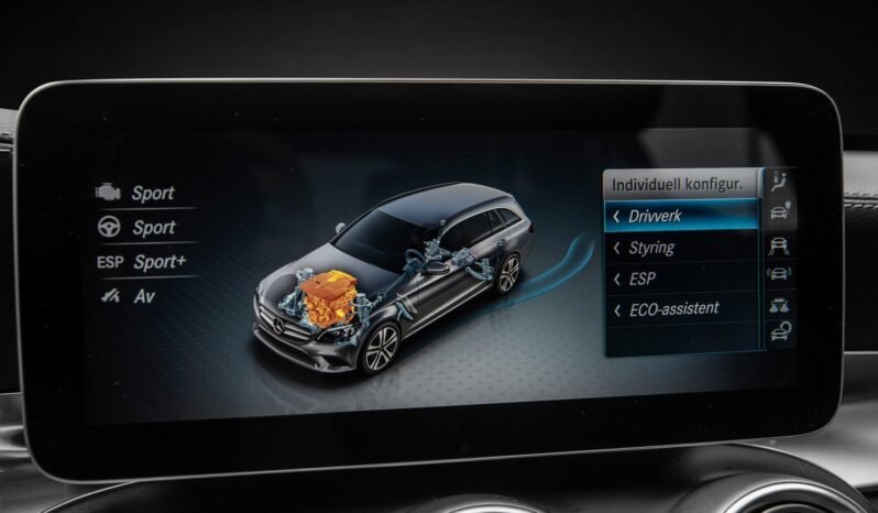
								Mercedes-Benz C 300 2x AMG, 360°, Distronic, Burmester, Cuir, Toit panoramique, Pack Nuit full									