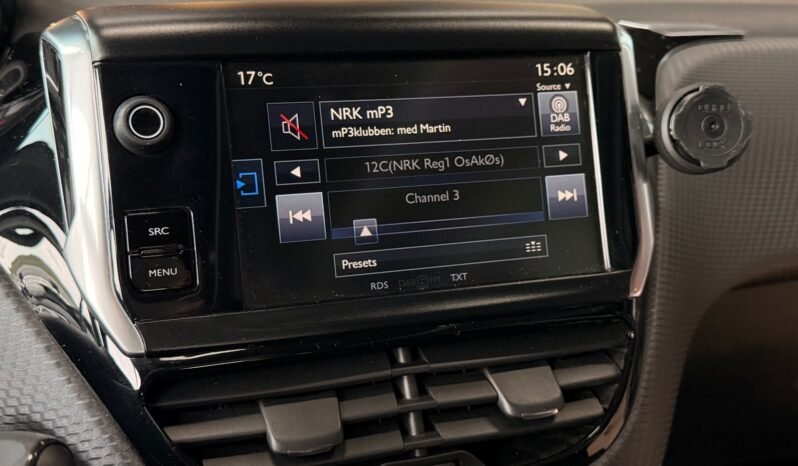 
								Peugeot 2008 1.2 PureTech 110 ch – Automatique, DAB, Toit panoramique, LED full									