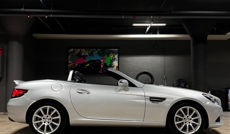 
								Mercedes-AMG SLC 43 de 2017 full									