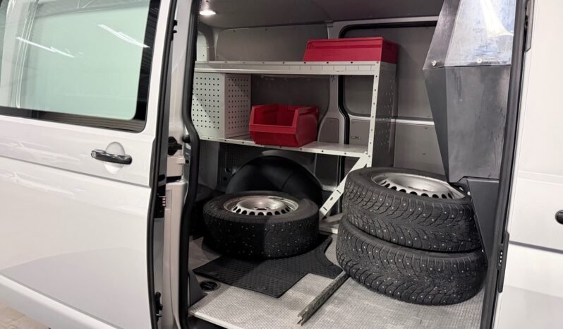 
								Volkswagen Transporter 2.0 TDI 4MOTION de 2019, 150 ch full									