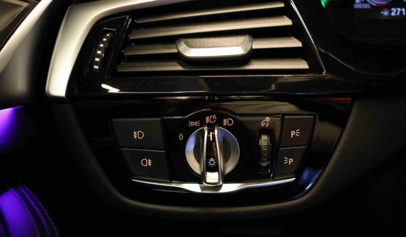 
								BMW 520d xDrive M Sport | 193 ch | HUD | ACC | Harman Kardon | Pano | Webasto full									