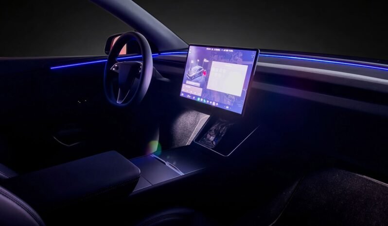 
								Tesla Model Y Long Range AWD Juniper Premium / 514 ch / 600 km WLTP / Sièges ventilés / Premium Audio / Toit panoramique / Norvégien full									