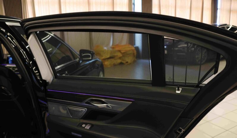 
								BMW 740Le xDrive 371 ch | HUD | ACC | Soft Close | Panoramique | Massage | Harman Kardon | Night Vision full									