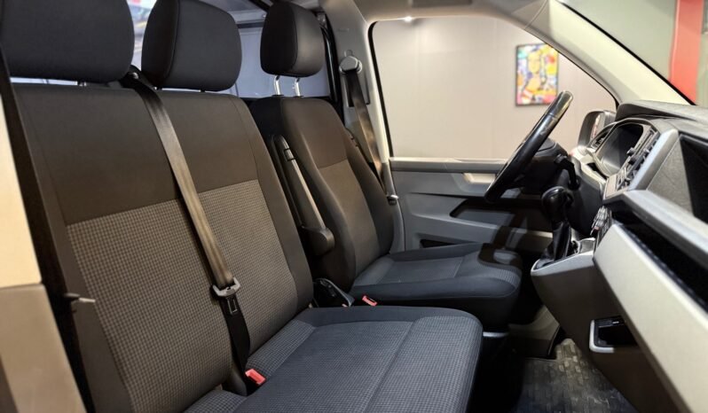 
								Volkswagen Transporter 2.0 TDI 150 ch 4MOTION 2021, automatique full									
