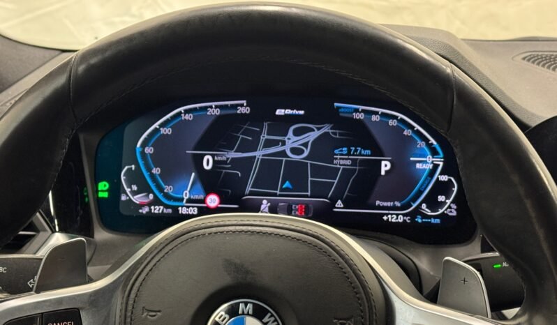 
								BMW 330e 330e/ M-SPORT/ NAVI/ PDC/ FOSSE À COQ VIVANT/ AMBIANT/ full									