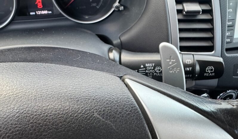 
								Mitsubishi Outlander 2.2 DI-D 156 ch 4×4 Automatique full									