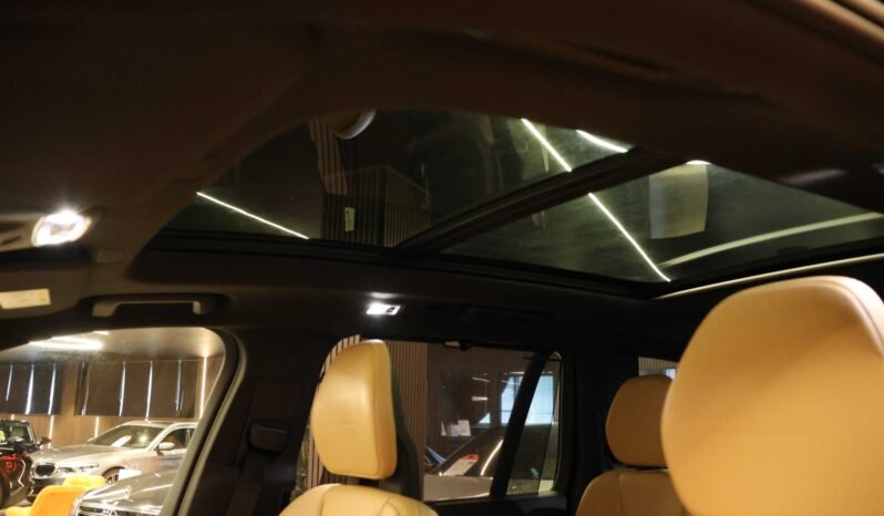 
								Volvo XC90 T8 AWD Inscription | 7 Places | Cuir | Air | B&W | ACC | Pano | Crochet full									