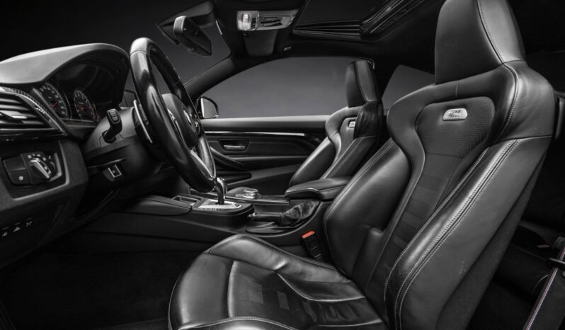 
								BMW M4 Competition 450 ch DKG – Carbone – Cuir – Harman Kardon – Affichage tête haute – Toit ouvrant full									