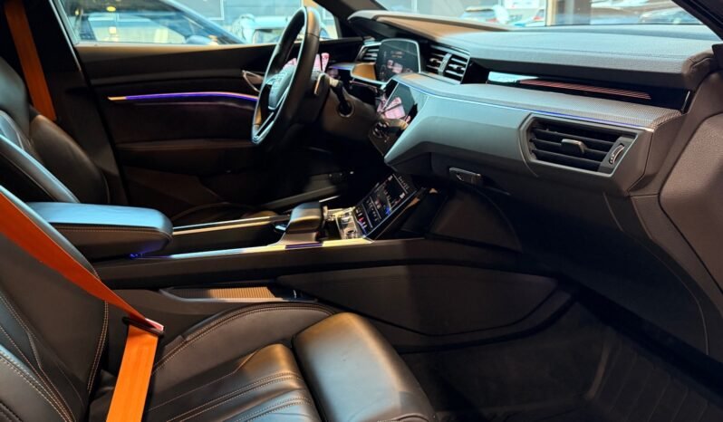 
								Audi e-tron Sportback 55 ÉDITION NOIRE — VISION NOCTURNE • CUIR • B&O • CLIMATISATION • GARANTIE full									