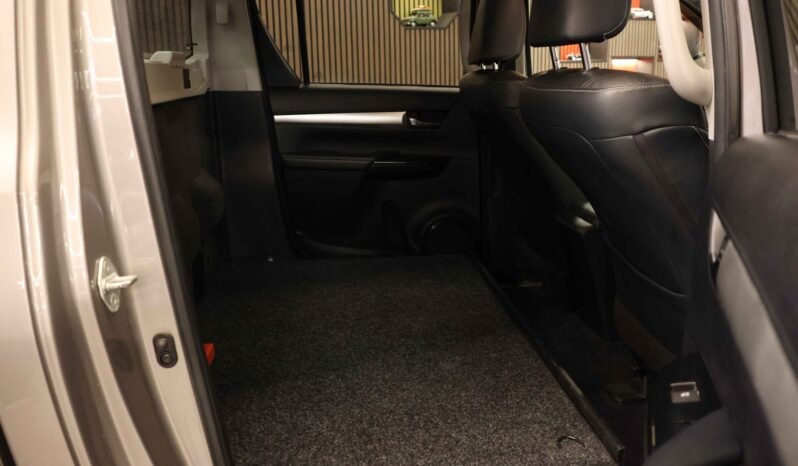 
								Toyota Hilux 2.4 D-4D 150 ch | 4×4 | Automatique | Cuir | Caméra | Webasto | Attelage full									