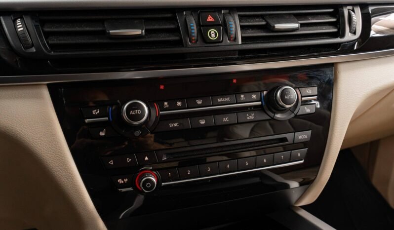 
								BMW X5 xDrive40e iPerformance M Sport | xDrive | HUD | ACC | Harman Kardon | Pano | Cuir | Caméra | Navi full									