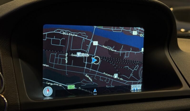 
								Volvo XC70 CUIR / AUTOMATIQUE / CONFORME AUX NORMES UE / Édition Dynamique / SERVICE / NAVIGATION full									
