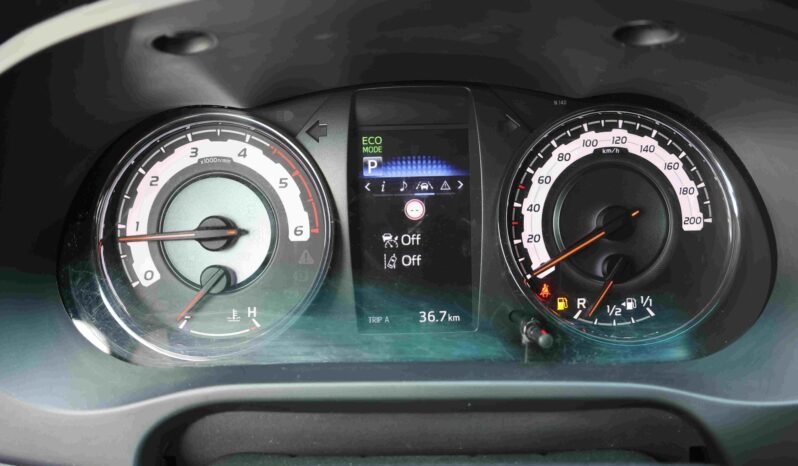
								Toyota Hilux 2.4 D-4D 150 ch Double Cabine | Automatique | Noir | Cuir | DEFA | Feux supplémentaires | Garantie 10 ans full									