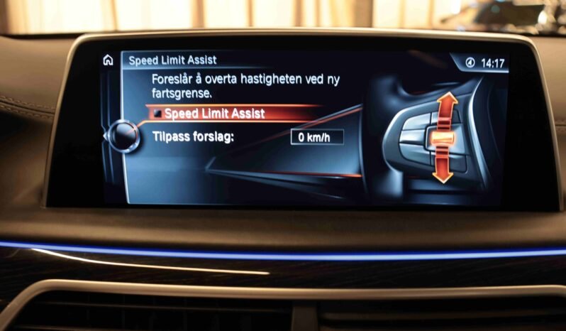 
								BMW 740Le xDrive iPerformance M Sport | HUD | ACC | Soft-Close | Pano | Laser | B&W full									
