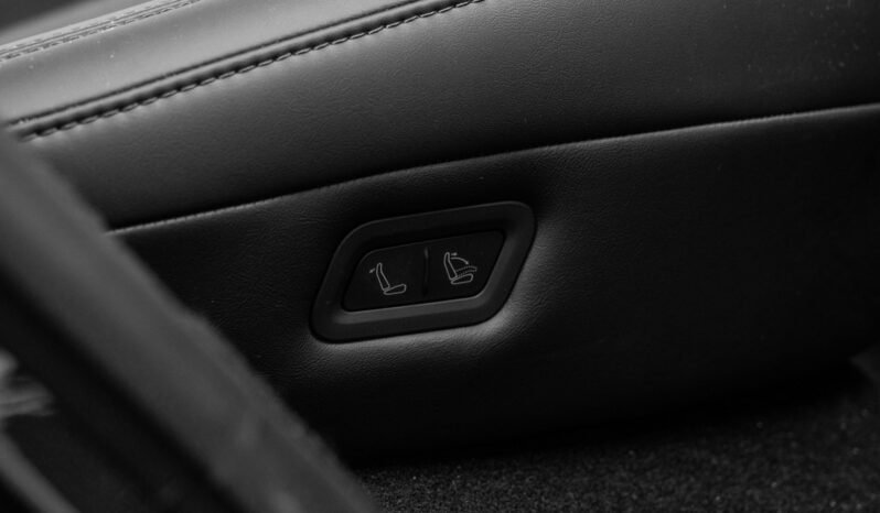 
								Tesla Model Y Long Range AWD Juniper Premium / 514 ch / 600 km WLTP / Sièges ventilés / Premium Audio / Toit panoramique / Norvégien full									