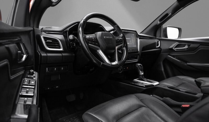 
								Isuzu D-Max 1.9 Double Cab Black Edition de 2021 full									