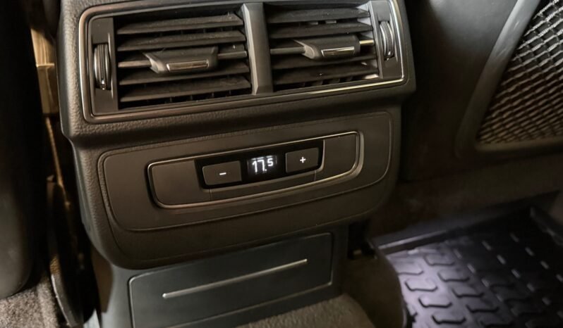 
								Audi Q7 3.0 TDI e-tron quattro | 373/386 ch | Matrix LED | Cuir | Bose | Navigation | Soft Close | Attelage full									