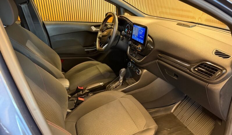 
								Ford Fiesta 1.0 EcoBoost ST-Line 125 ch | Automatique | Panoramique | B&O | Navigation | Caméra | Régulateur full									