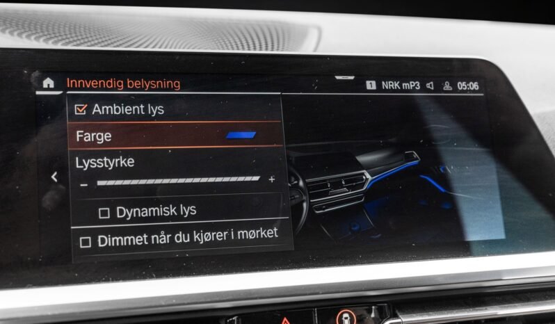 
								BMW 330e Berline xDrive M Sport / 292 ch / ACC / Affichage tête haute / Commande gestuelle / Cuir Vernasca / Laser / H-Fasten full									